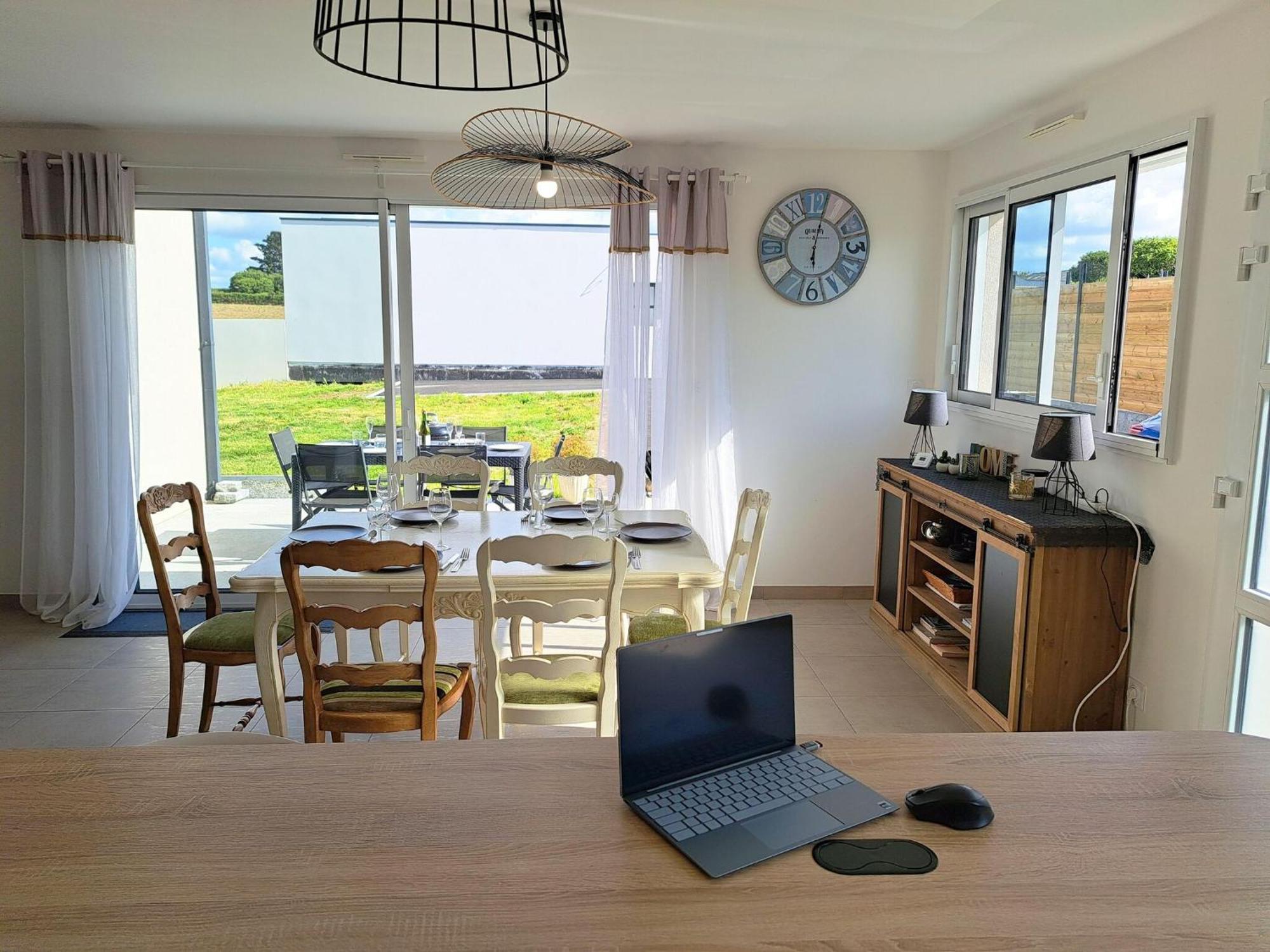 Single Storey Holiday Home In Cléder Екстериор снимка